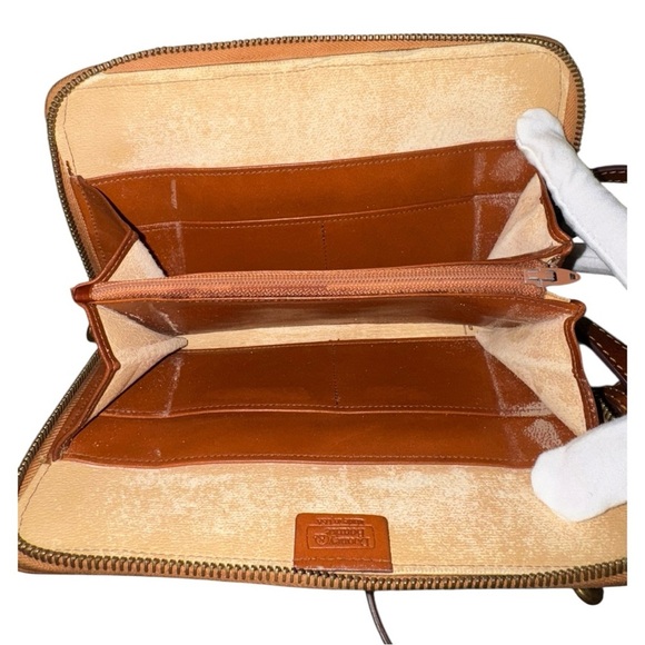 Rare Vintage 1980s Dooney & Bourke All Weather Leather Tan Crossbody Purse - Picture 9 of 16